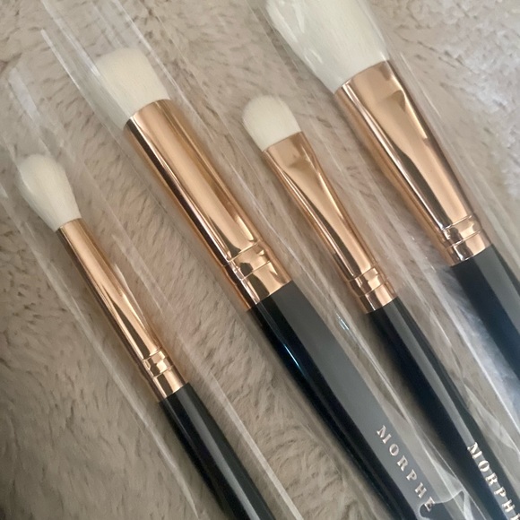 Morphe Eyeshadow Brush Kit With Free Gift & Travel Tubby - Picture 3 of 6